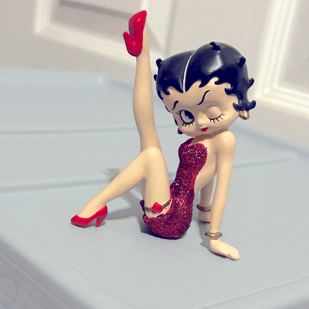 Figurine